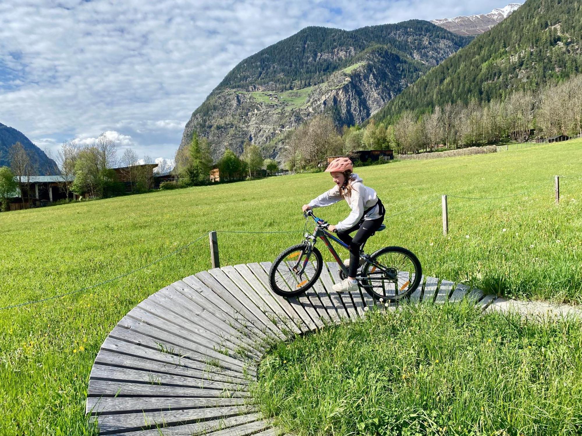 Ferienhaus Tirol Im Oetztal Умхаузен Екстериор снимка