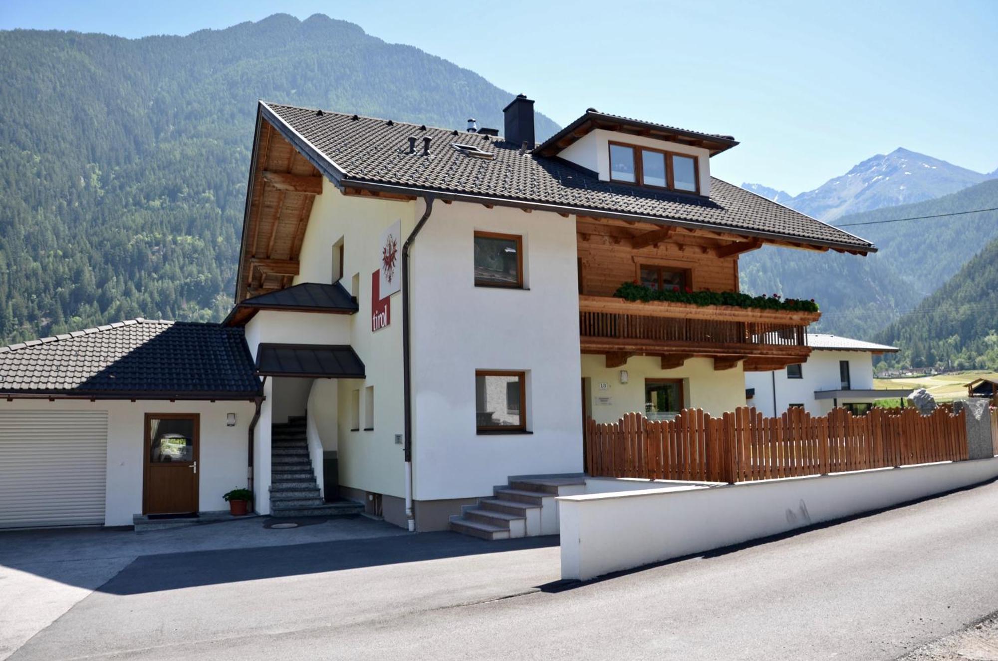 Ferienhaus Tirol Im Oetztal Умхаузен Екстериор снимка