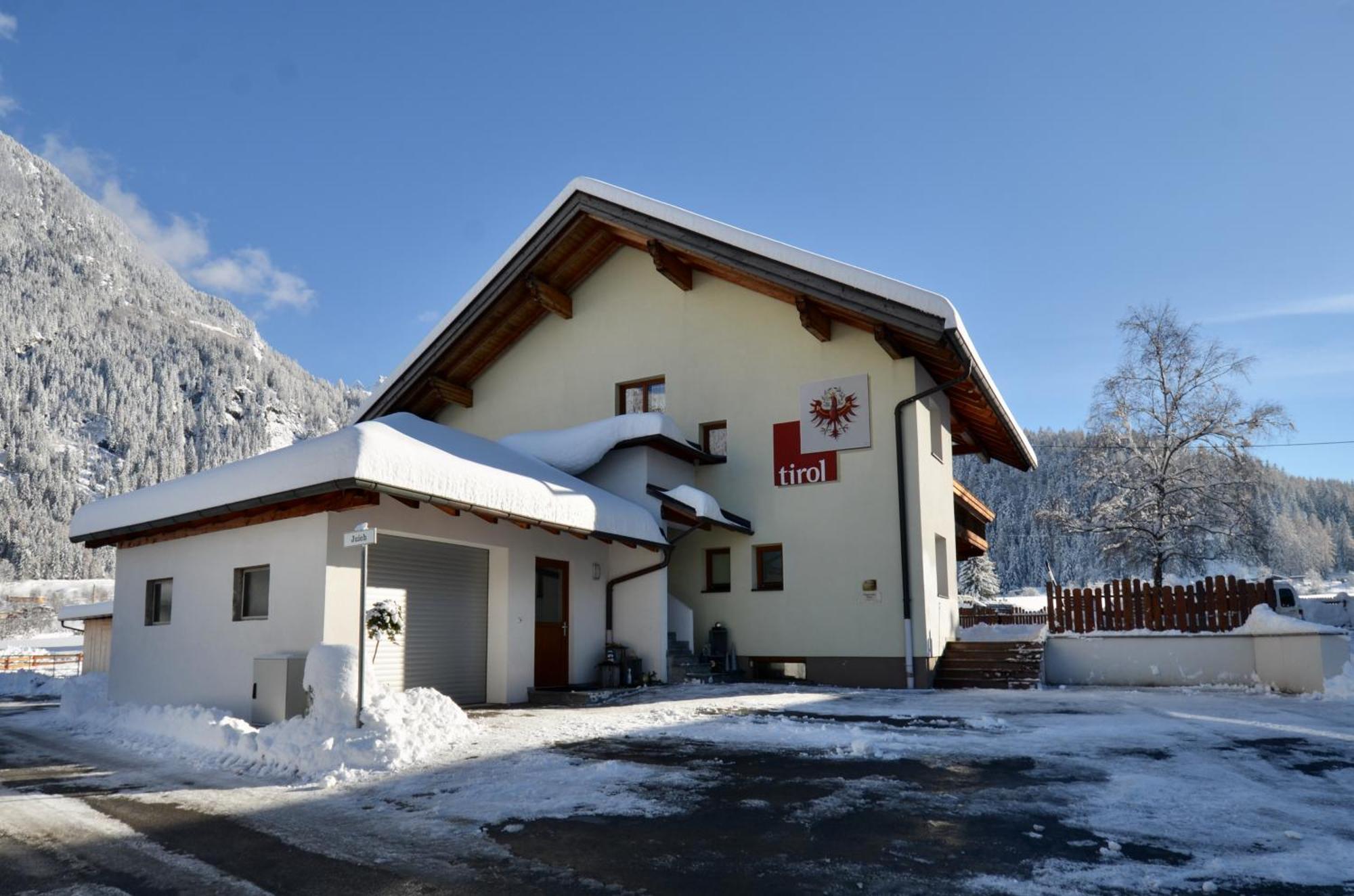 Ferienhaus Tirol Im Oetztal Умхаузен Екстериор снимка